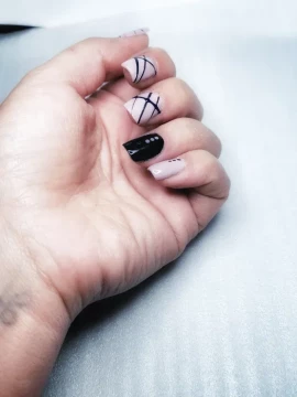 Aplic unghii cu gel